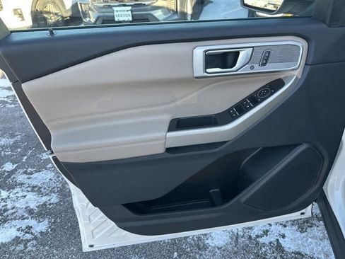 Certified 2023 Ford Explorer XLT w/ Equipment Group 202A image 12