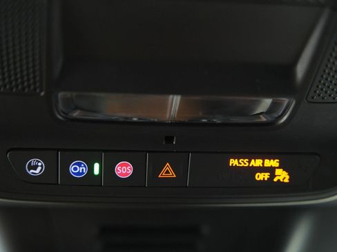 Used 2025 Chevrolet Equinox EV LT w/ Convenience Package image 36