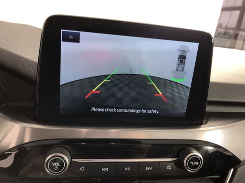 Used 2021 Ford Escape Titanium image 18