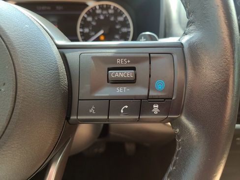 Certified 2024 Nissan Rogue SV w/ SV Premium Package image 29