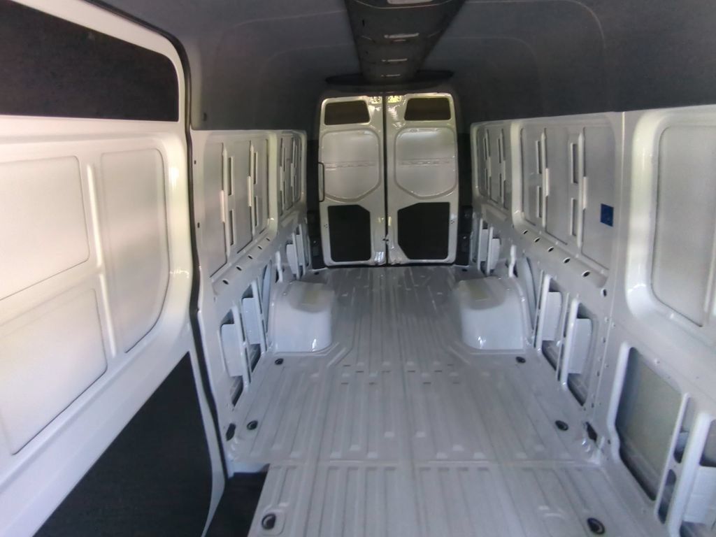 Used 2026 Mercedes-Benz Sprinter 3500 image 5