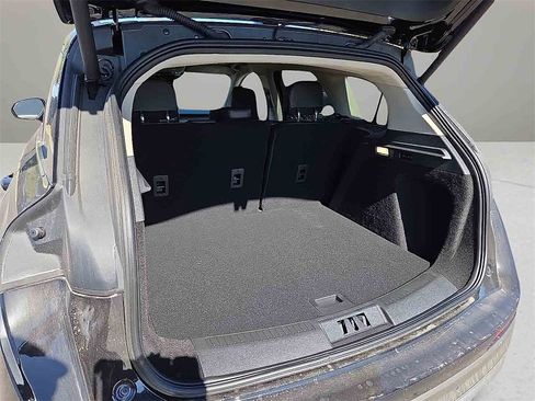 New 2026 Lincoln Corsair Premiere image 8