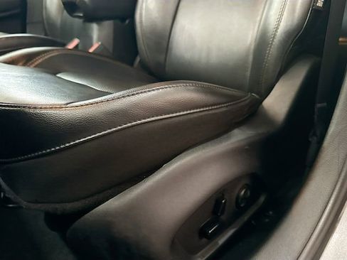 Used 2019 Jeep Compass Limited AWD/4WD image 19