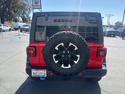 Used 2024 Jeep Wrangler Unlimited Rubicon 4xe AWD/4WD image 6