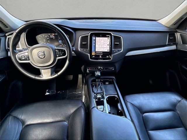 Used 2022 Volvo XC90 T5 Momentum FWD image 15