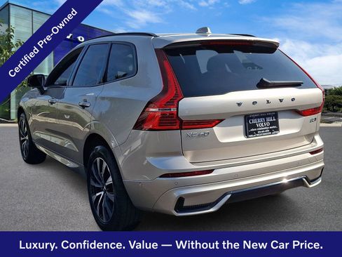 Certified 2023 Volvo XC60 B5 Plus AWD/4WD image 5
