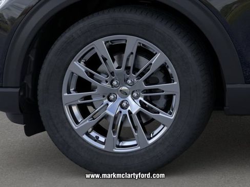 New 2026 Ford Explorer Active AWD/4WD image 19