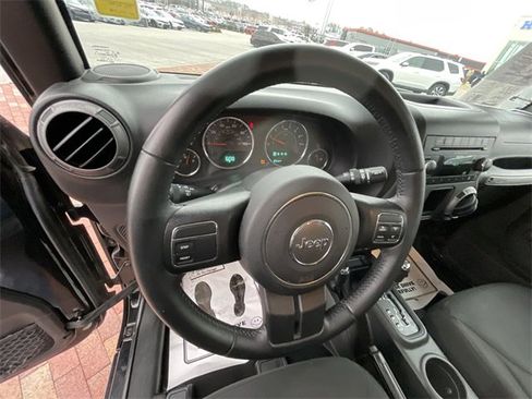 Used 2018 Jeep Wrangler Sport image 19