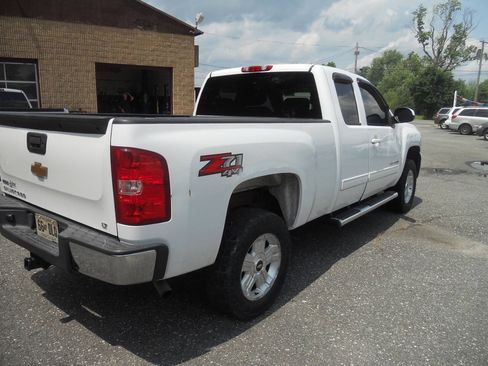 Used 2012 Chevrolet Silverado 1500 LT w/ All-Star Edition AWD/4WD image 9