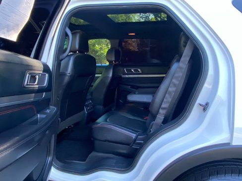 Used 2016 Ford Explorer Sport w/ Equipment Group 401A AWD/4WD image 51