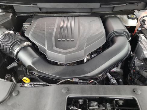 Used 2025 Chevrolet Traverse RS w/ LPO, Floor Liner Package image 17