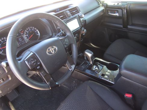 Used 2019 Toyota 4Runner TRD Off-Road image 16