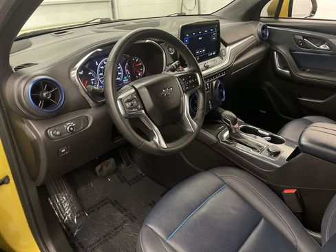 Used 2023 Chevrolet Blazer RS w/ Driver Confidence II Package FWD image 4