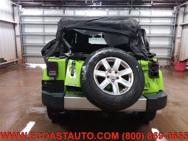 Used 2013 Jeep Wrangler Unlimited Sahara w/ Connectivity Group AWD/4WD image 8