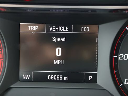 Used 2022 Chevrolet TrailBlazer RS FWD image 31