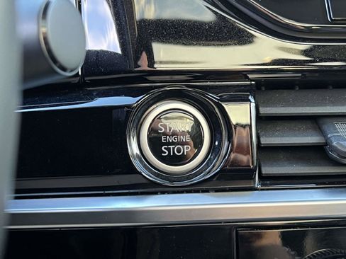 Used 2024 Nissan Pathfinder SL w/ SL Premium Package image 33