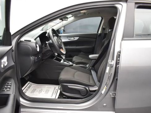 Used 2023 Kia Forte LXS FWD image 15