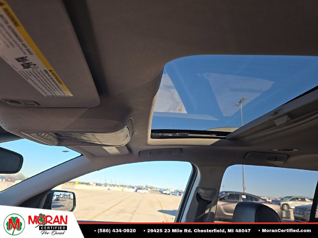 Used 2021 GMC Acadia SLT FWD image 18
