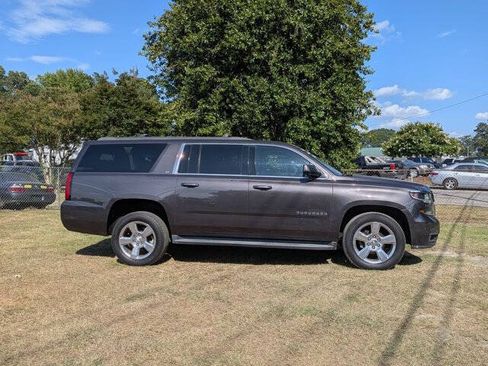 Used 2017 Chevrolet Suburban LT AWD/4WD image 2