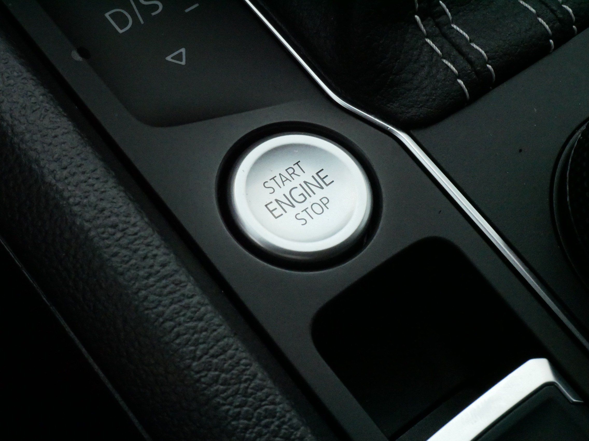 Certified 2023 Volkswagen Atlas SEL AWD/4WD image 28