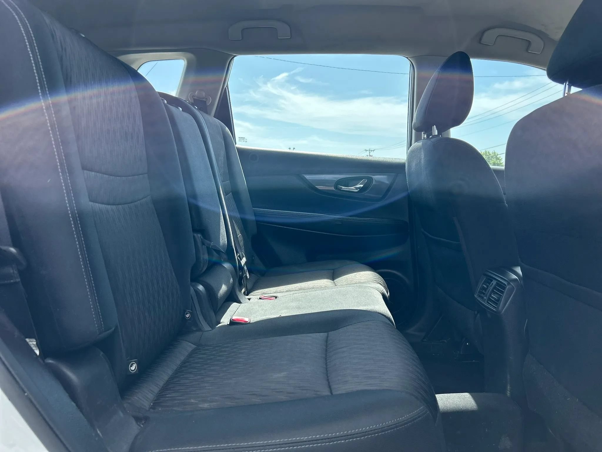 Used 2017 Nissan Rogue S AWD/4WD image 38
