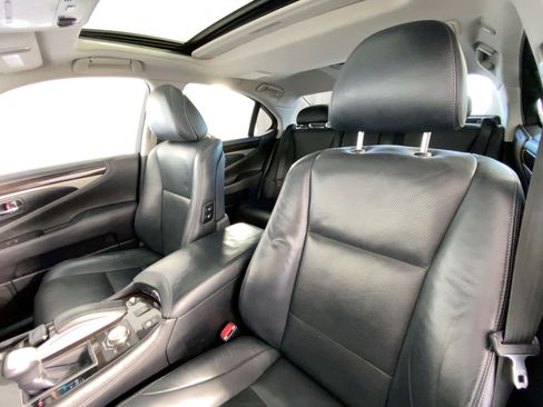 Used 2017 Lexus LS 460 image 23