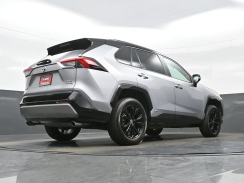 Used 2024 Toyota RAV4 XSE w/ Advanced Technology Package AWD/4WD image 33
