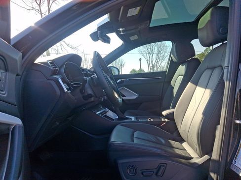 Used 2023 Audi Q3 2.0T Premium Plus w/ Premium Plus Package image 13