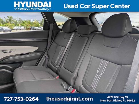 Certified 2022 Hyundai Tucson SEL w/ Cargo Package AWD/4WD image 16