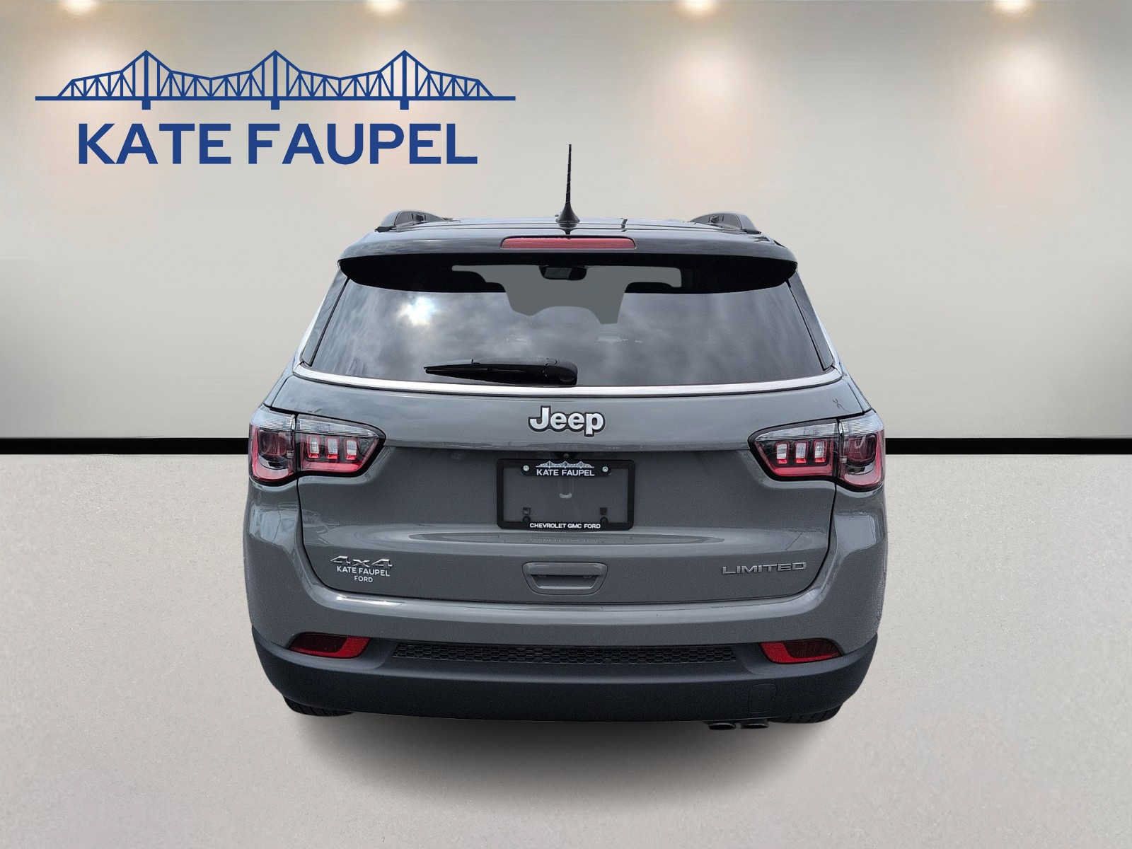 Used 2022 Jeep Compass Limited AWD/4WD image 6