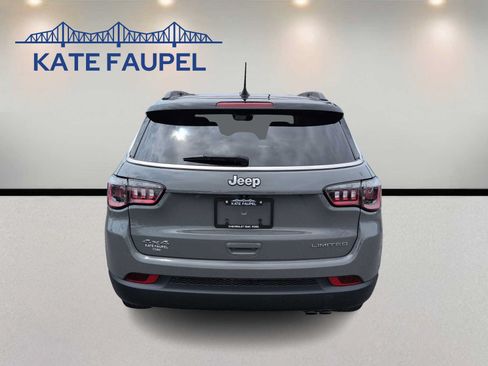 Used 2022 Jeep Compass Limited AWD/4WD image 6