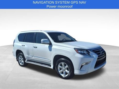Used 2017 Lexus GX 460 w/ Navigation Package image 2