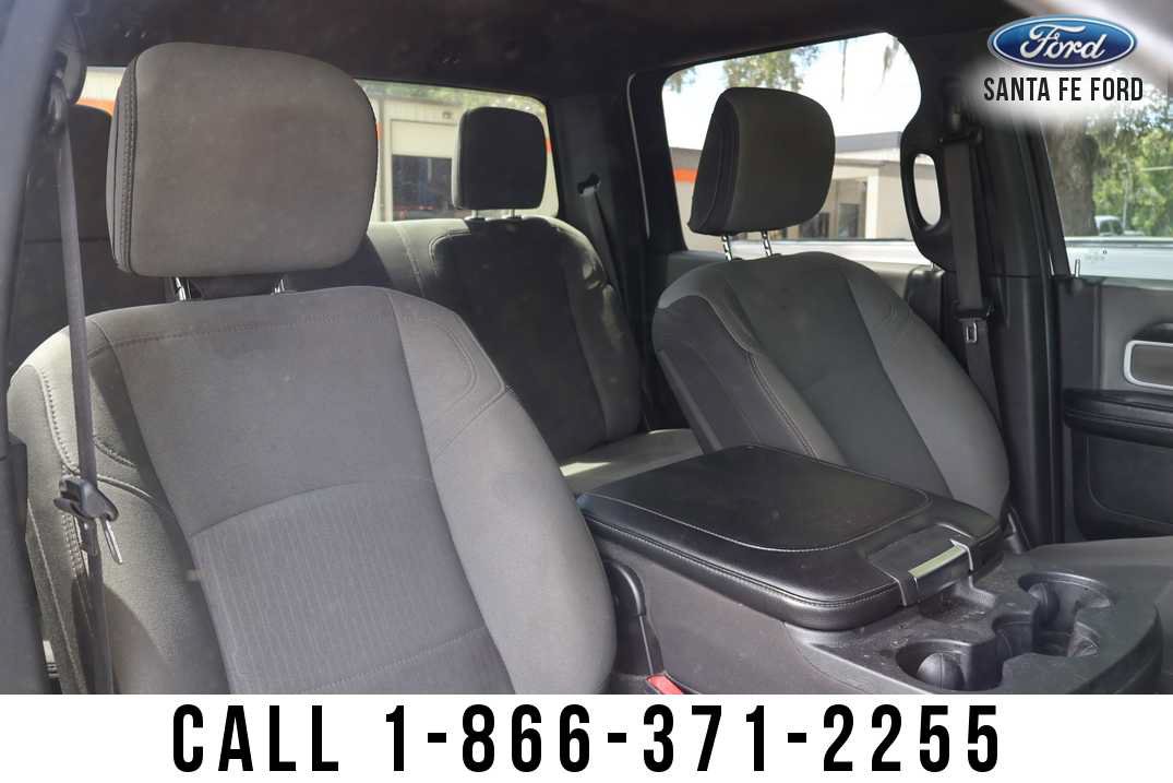 Used 2022 RAM 2500 Big Horn AWD/4WD image 30
