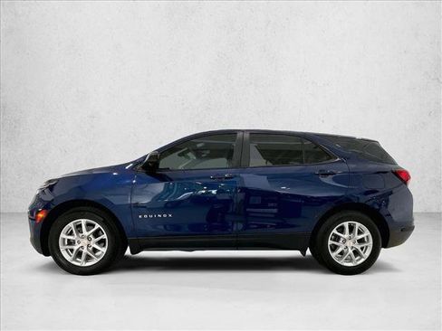 Used 2022 Chevrolet Equinox LS FWD image 6