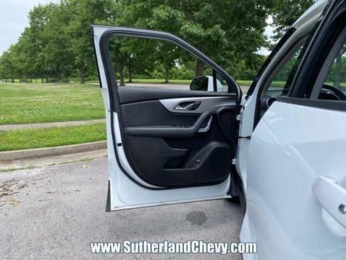 Used 2024 Chevrolet Blazer LT w/ Convenience Package FWD image 11
