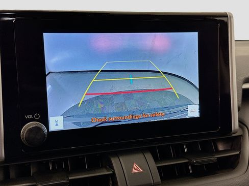 Used 2025 Toyota RAV4 XLE image 23