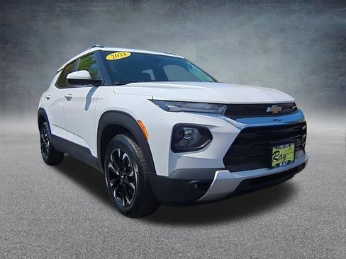 Certified 2022 Chevrolet TrailBlazer LT w/ Convenience Package AWD/4WD image 3