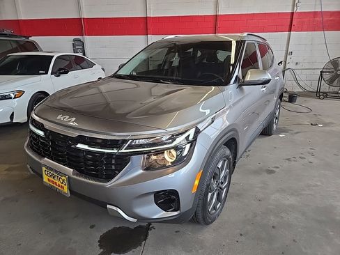 Used 2024 Kia Seltos S FWD image 1