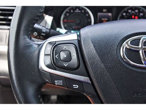 Used 2015 Toyota Camry SE FWD image 15