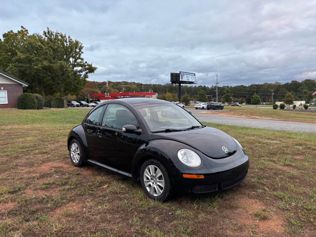 Used 2009 Volkswagen Beetle S FWD image 3