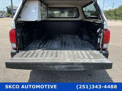 Used 2020 Toyota Tacoma SR RWD image 21