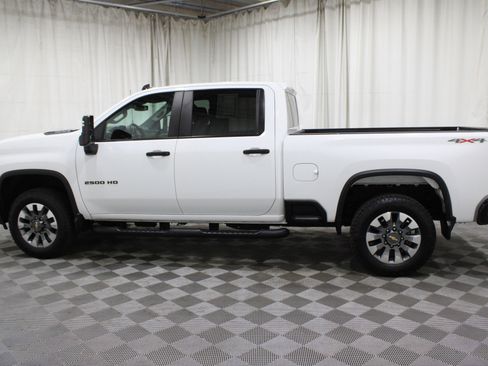 Used 2024 Chevrolet Silverado 2500 Custom w/ Custom Value Package image 36