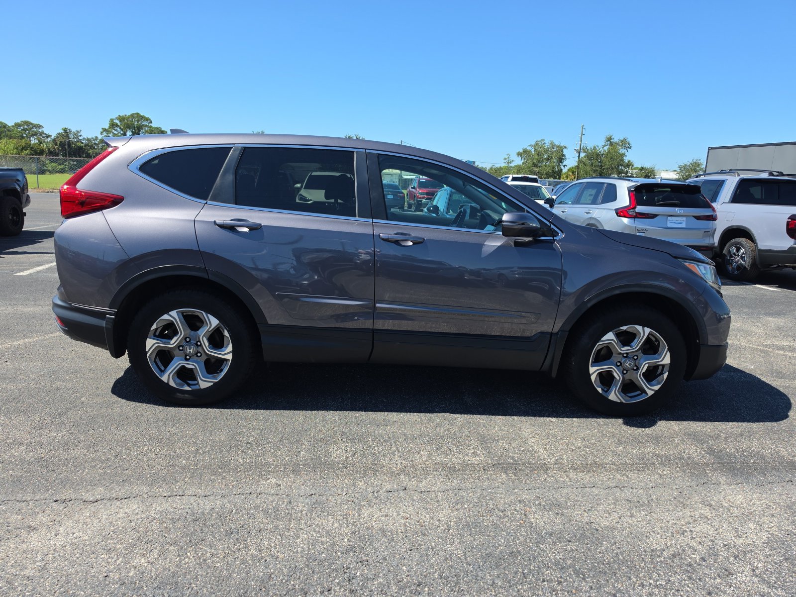Used 2019 Honda CR-V EX image 3
