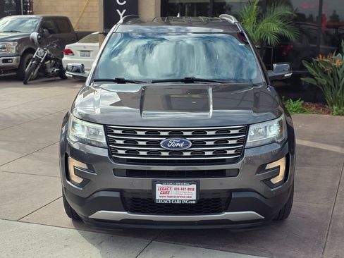 Used 2016 Ford Explorer XLT w/ Equipment Group 202A image 6