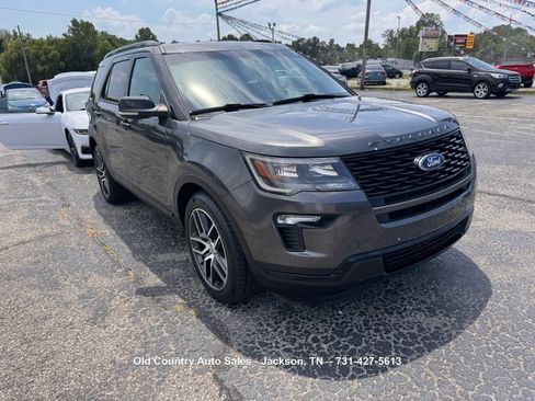 Used 2019 Ford Explorer Sport AWD/4WD image 4