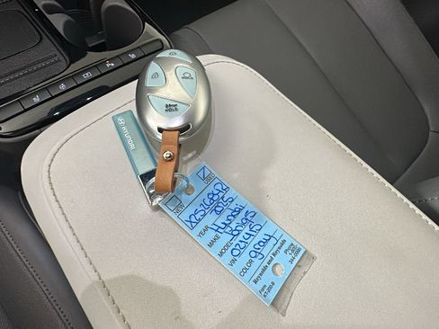 Certified 2025 Hyundai Ioniq 5 SEL AWD/4WD image 28