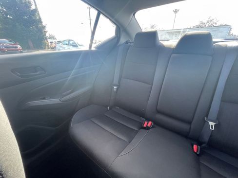 Used 2025 Nissan Altima 2.5 SV image 34