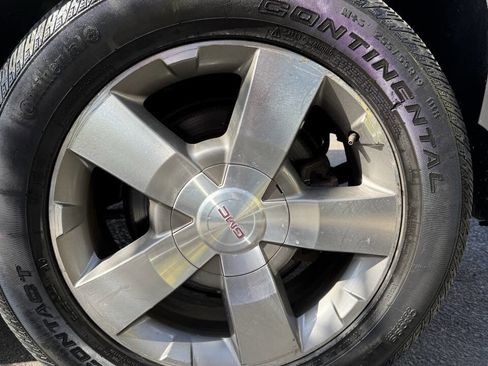 Used 2010 GMC Acadia SLT w/ Technology Package image 12