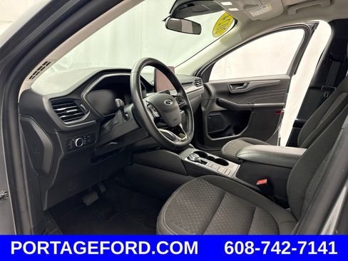 Certified 2024 Ford Escape Active AWD/4WD image 10