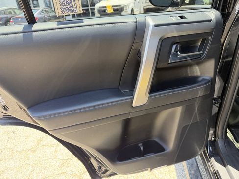 Used 2024 Toyota 4Runner SR5 Premium w/ Moonroof Package AWD/4WD image 20